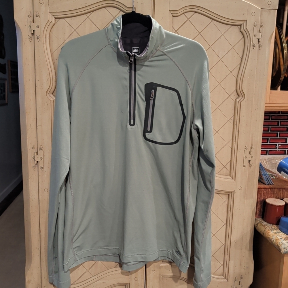 REI‎ Men's Size L Atheltic Gray Quarter-Zip Jacket With Dark Gray Details Phone